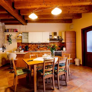 https://grande-casa-con-vista-terrazzata-su-centro-storico.sicilyhotelsitaly.net